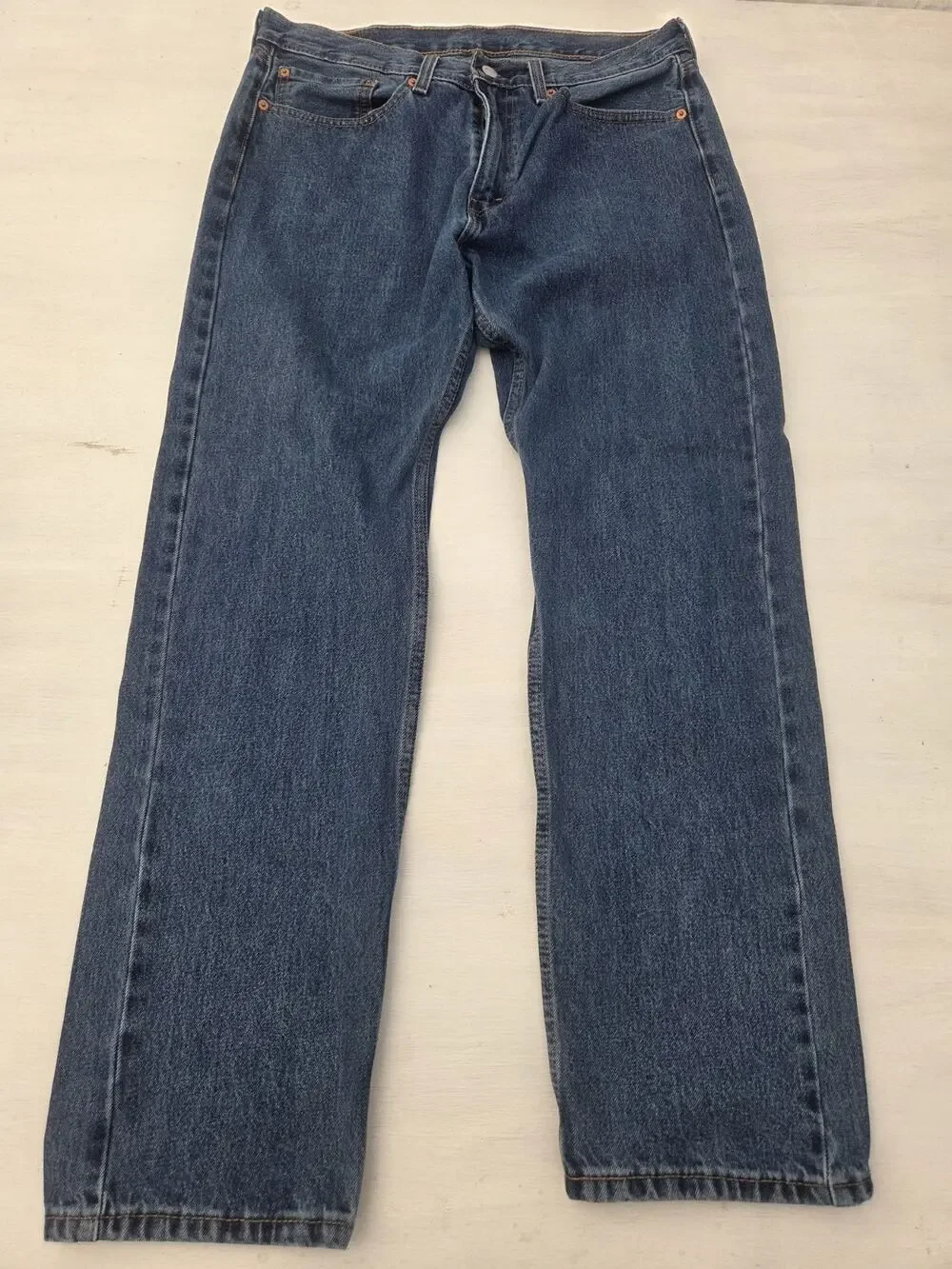 Levis 505 Jeans Mens 34x32 Blue Medium Wash Straight 100% Cotton Denim